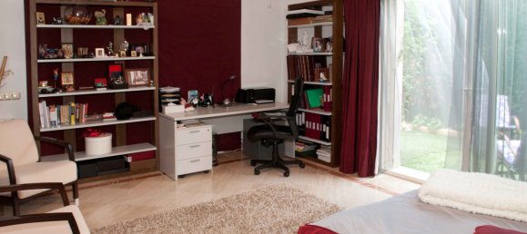 4 Schlafzimmer Wohnung in Marbella, Spain, Nr. 9899 3