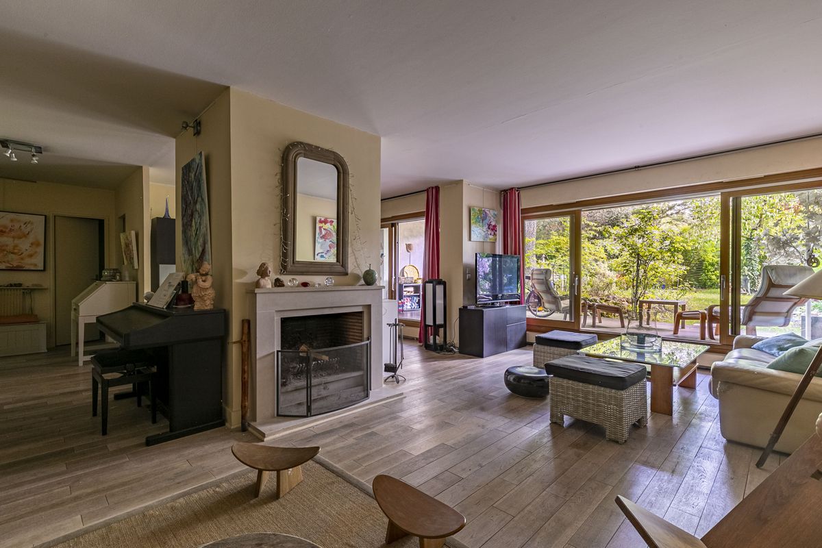 2 Schlafzimmer Wohnung in Ville-d'Avray, France, Nr. 184420