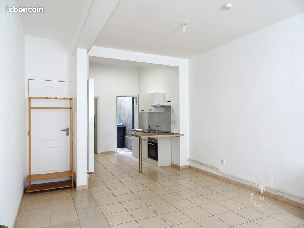 2 bedrooms House in Tourcoing, France No. 62641