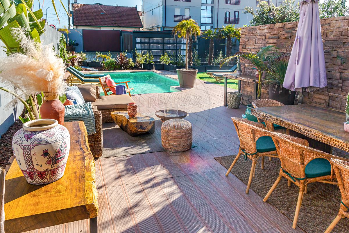 Casa de 8 dormitorios en Esmoriz, Portugal No. 162898