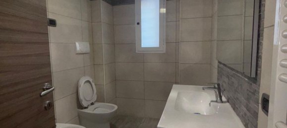 2-salle Appartement à Taranto, Italy No. 287024 8