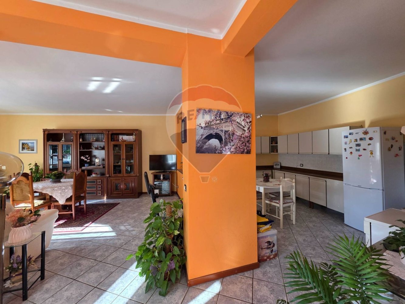 2-salle Appartement à Invorio, Italy No. 292548