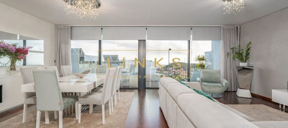 3 bedrooms House in Camara de Lobos, Portugal No. 110363 4