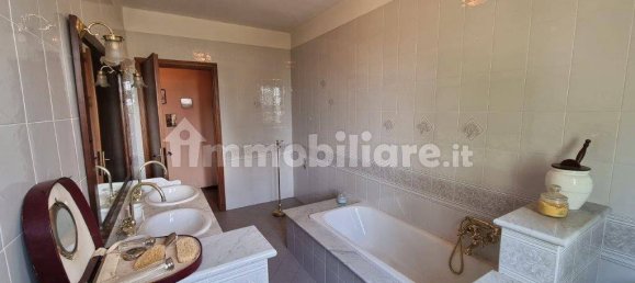 8 غرف نوم فيلا في Soliera, Italy رقم 146909 25