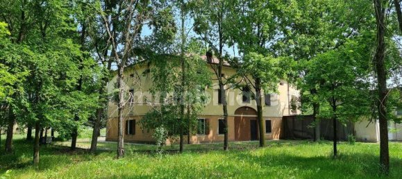 8 غرف نوم فيلا في Soliera, Italy رقم 146909 20