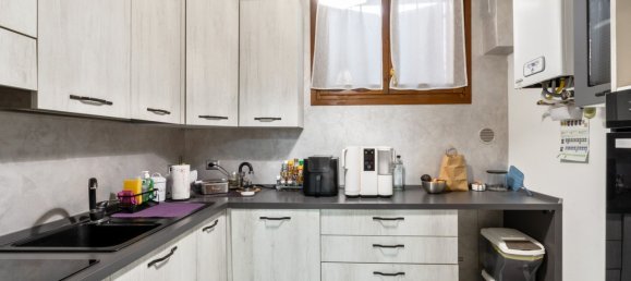 Casa de 5 habitaciónes en San Prospero, Italy No. 222584 15