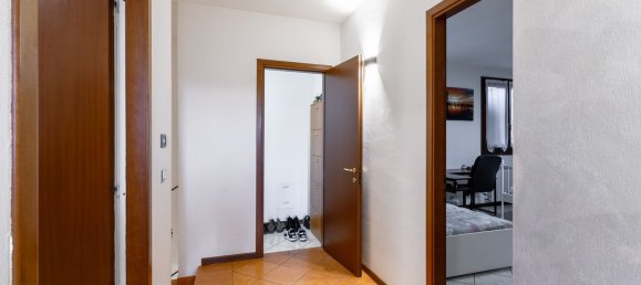 Casa de 5 habitaciónes en San Prospero, Italy No. 222584 19