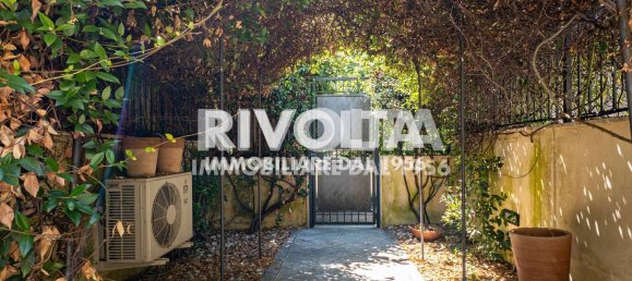 2 bedrooms Apartment in Rome, Italy No. 377580 3