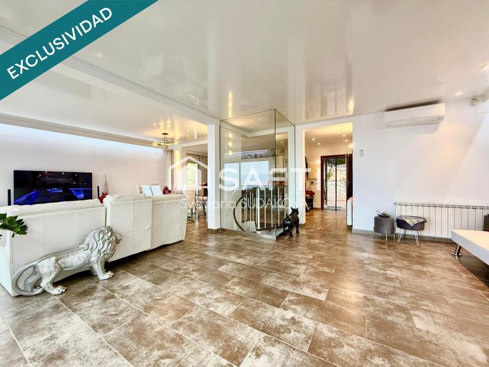 4 bedrooms Villa in Lloret de Mar, Spain No. 270173