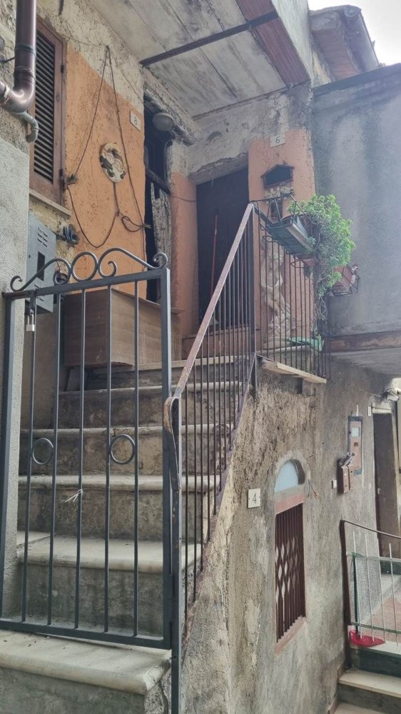 2 bedrooms Apartment in Poggio Catino, Italy No. 355020