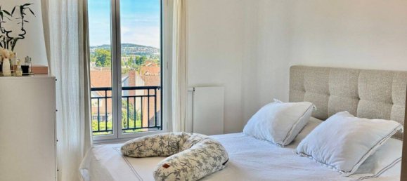 2 bedrooms Apartment in Chatou, France No. 326549 4