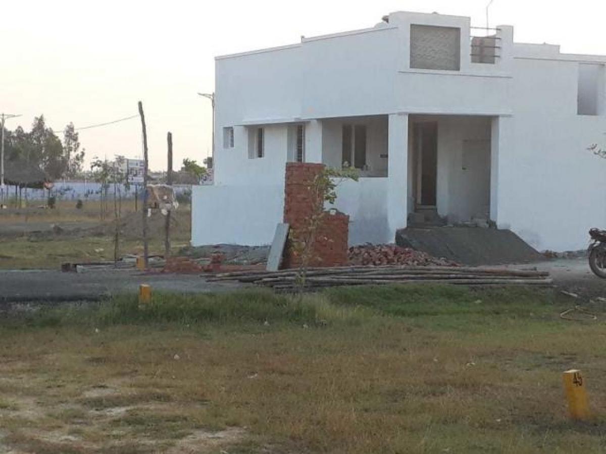 2 bedrooms House in Chennai, India No. 28276