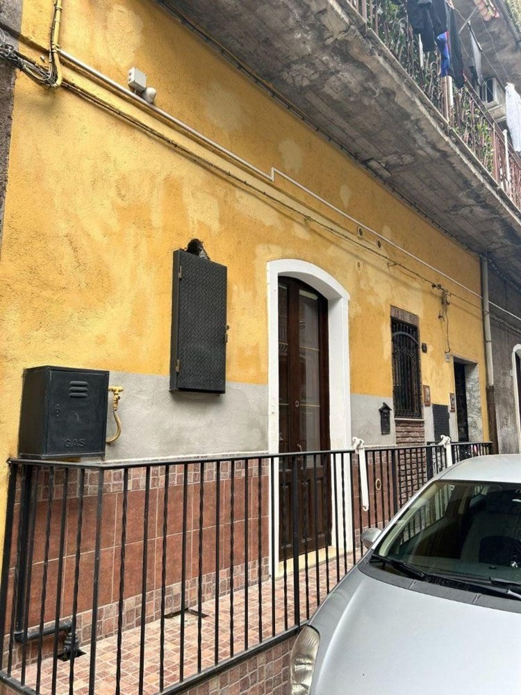 Apartamento de 3 divisões em Paternò, Italy N.º 259727