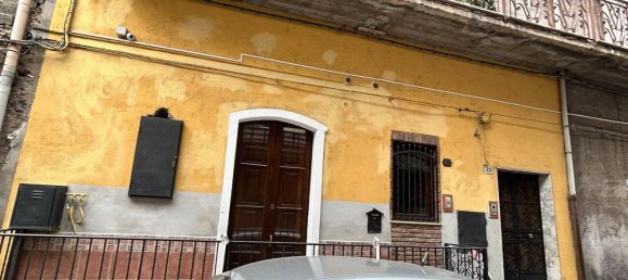 Apartamento de 3 divisões em Paternò, Italy N.º 259727 3