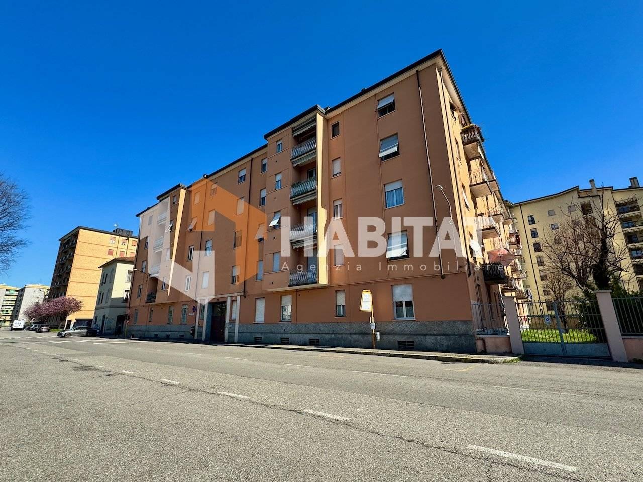 2-Zimmer Wohnung in Monza, Italy, Nr. 38121