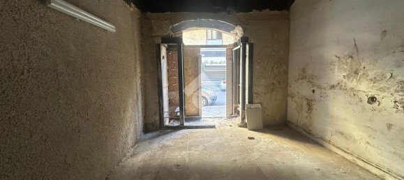 2 rooms Commercial property in Bari, Italy No. 314485 4