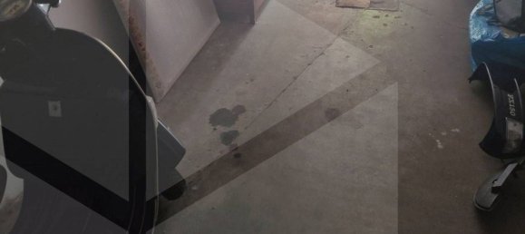 33m² Garage in Bologna, Italy No. 26257 14