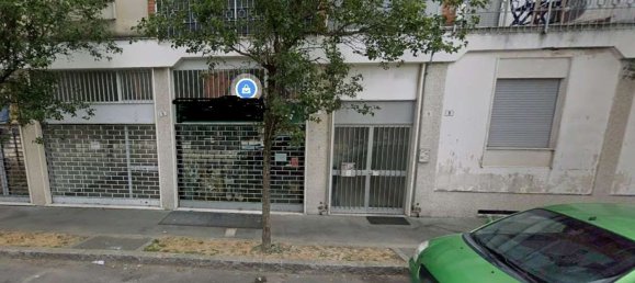 5 rooms Apartment in Rescaldina, Italy No. 97093 2