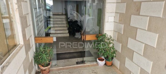 3 bedrooms Apartment in Costa da Caparica, Portugal No. 29503 2