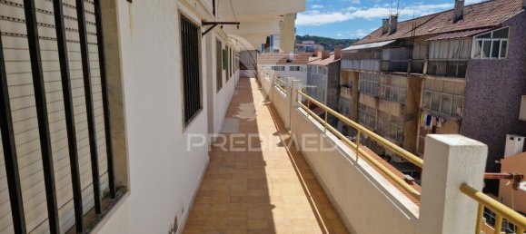 3 bedrooms Apartment in Costa da Caparica, Portugal No. 29503 5