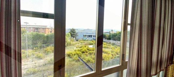 4-salle Appartement à San Severo, Italy No. 28103 5