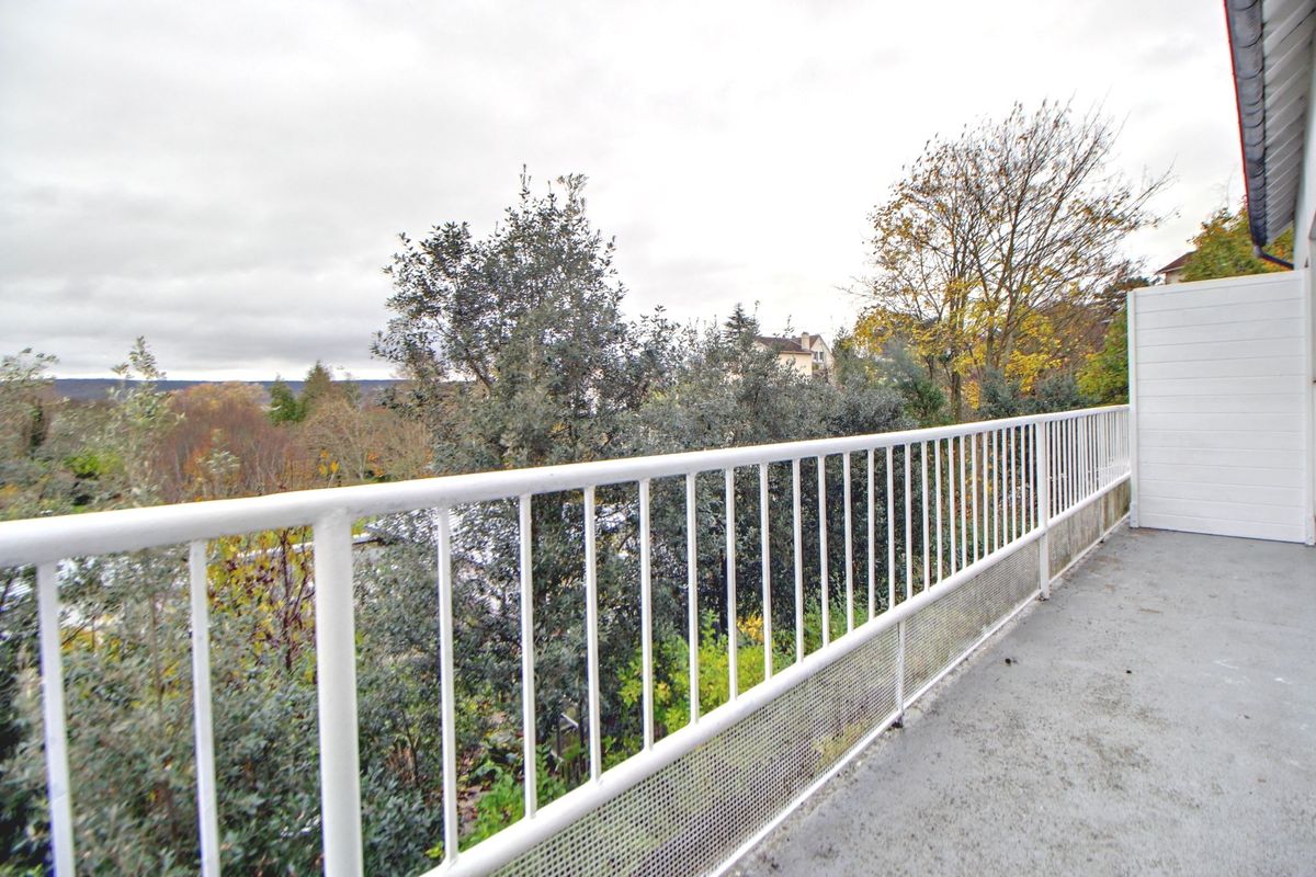 2 Schlafzimmer Wohnung in Verneuil-sur-Seine, France, Nr. 166715