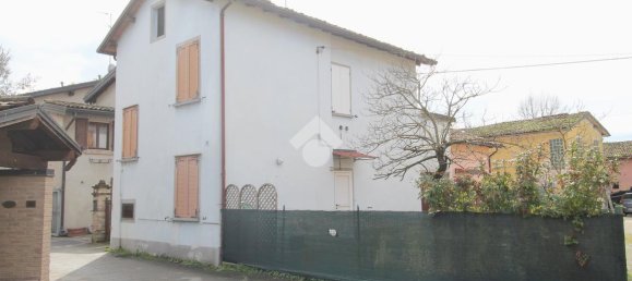 3 rooms House in Cadelbosco di Sopra, Italy No. 237765 13