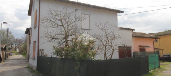 3 rooms House in Cadelbosco di Sopra, Italy No. 237765 15