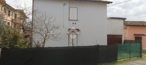 3 rooms House in Cadelbosco di Sopra, Italy No. 237765 14