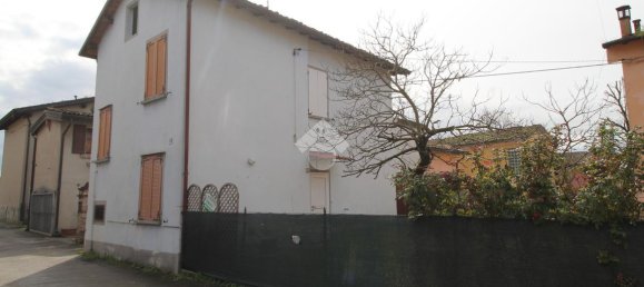 3 rooms House in Cadelbosco di Sopra, Italy No. 237765 11