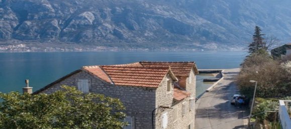 210m² Commercial property in Kotor, Montenegro No. 49 6