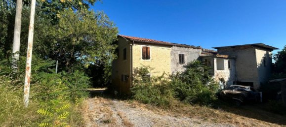 2 bedrooms House in Spinetoli, Italy No. 266308 3