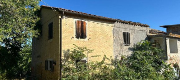 2 bedrooms House in Spinetoli, Italy No. 266308 2