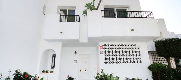 4 غرف نوم منزل في Estepona, Spain رقم 24566 15