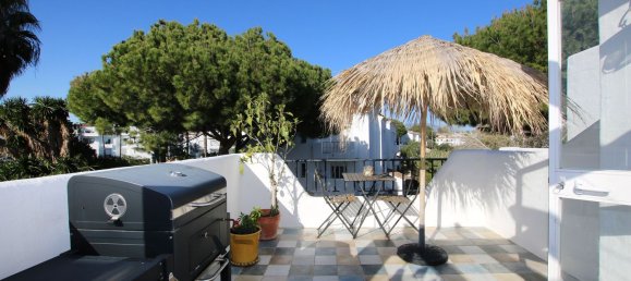 4 غرف نوم منزل في Estepona, Spain رقم 24566 40