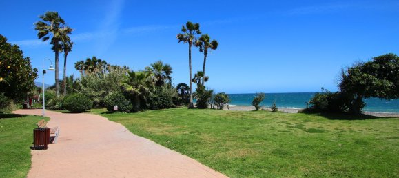 4 غرف نوم منزل في Estepona, Spain رقم 24566 16