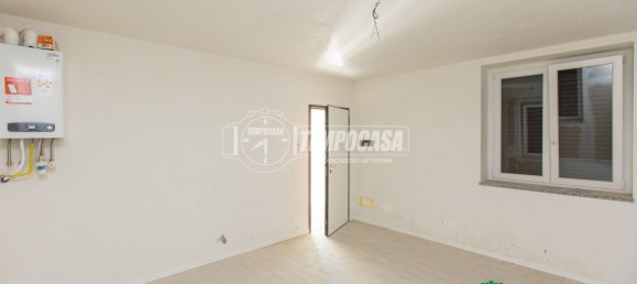 Apartamento T1 em Busto Arsizio, Italy N.º 348723 8
