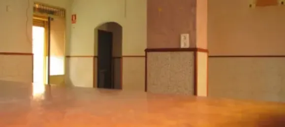 94m² Commercial property in Segovia, Spain No. 73147 2