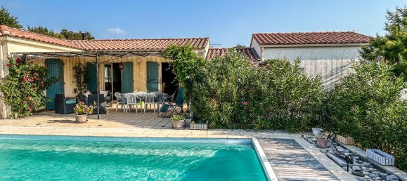 4 Schlafzimmer Villa in Uzes, France, Nr. 336301 3