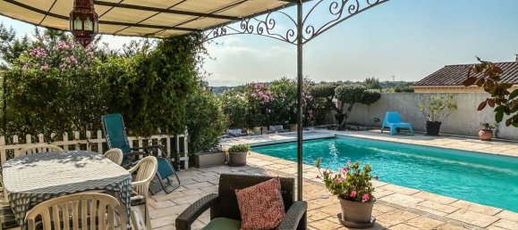 4 Schlafzimmer Villa in Uzes, France, Nr. 336301 2