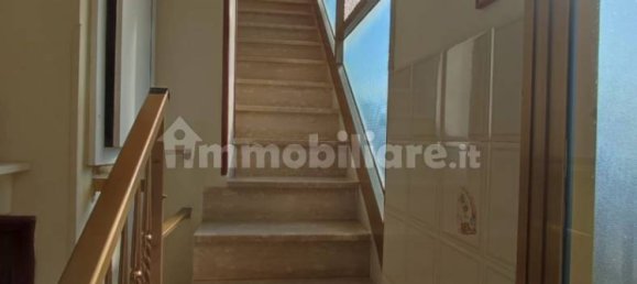 2 Schlafzimmer Haus in Vallerotonda, Italy, Nr. 83993 8