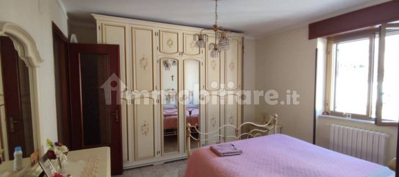 2 Schlafzimmer Haus in Vallerotonda, Italy, Nr. 83993 9