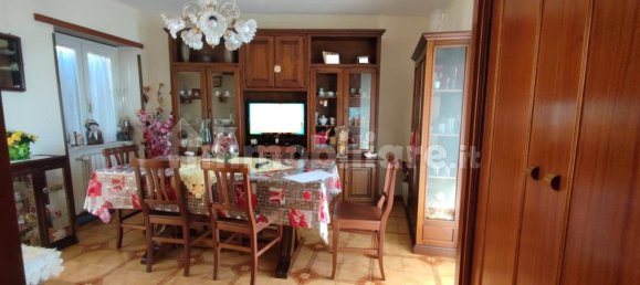 2 Schlafzimmer Haus in Vallerotonda, Italy, Nr. 83993 4