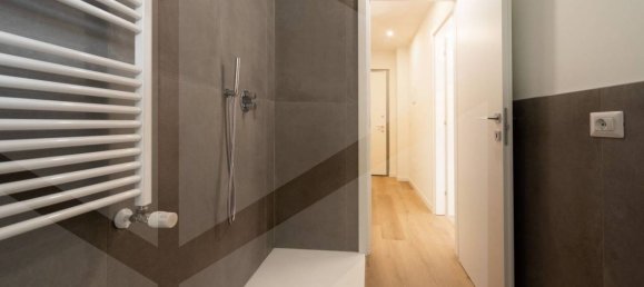 Studio in Bergamo, Italy No. 31018 14