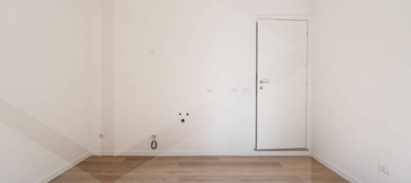 Studio in Bergamo, Italy No. 31018 21