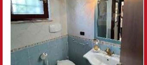 5 bedrooms Apartment in Rome, Italy No. 330815 6