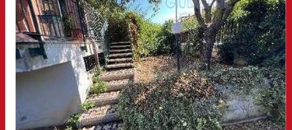 5 bedrooms Apartment in Rome, Italy No. 330815 22