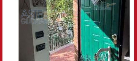 5 bedrooms Apartment in Rome, Italy No. 330815 12