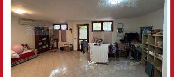 5 bedrooms Apartment in Rome, Italy No. 330815 8