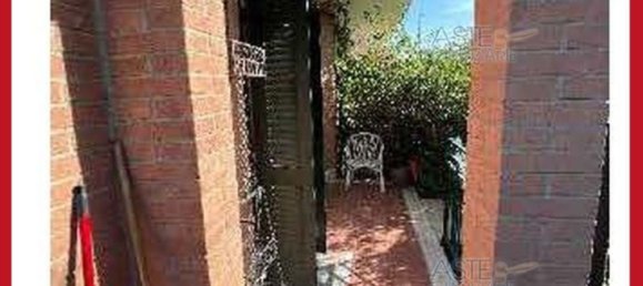 5 bedrooms Apartment in Rome, Italy No. 330815 7